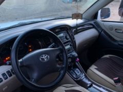 Photo of the vehicle Toyota Highlander