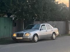 Фото авто Mercedes-Benz W124