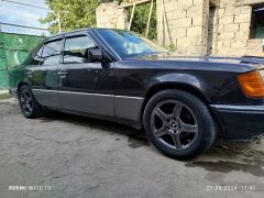 Фото авто Mercedes-Benz W124