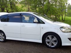 Фото авто Toyota Ipsum