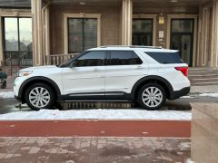 Photo of the vehicle Ford Explorer