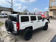 Photo of the vehicle Hummer H3