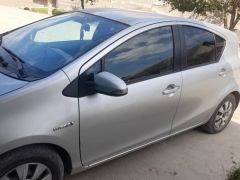 Фото авто Toyota Prius c