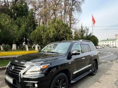 Photo of the vehicle Lexus LX