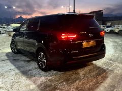 Фото авто Kia Carnival