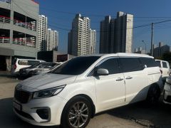 Photo of the vehicle Kia Carnival