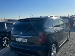 Фото авто Honda FR-V