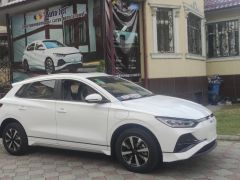 Сүрөт унаа BYD e2