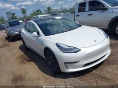 Photo of the vehicle Tesla Model 3