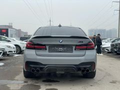 Фото авто BMW M5