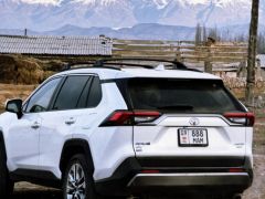 Photo of the vehicle Toyota RAV4