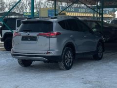 Сүрөт унаа Toyota RAV4