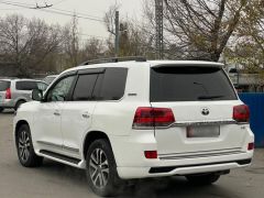 Сүрөт унаа Toyota Land Cruiser