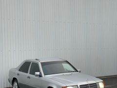 Фото авто Mercedes-Benz W124