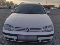 Photo of the vehicle Volkswagen Golf