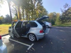 Photo of the vehicle BMW X5