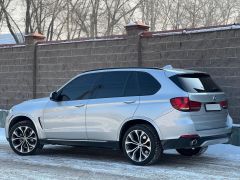 Photo of the vehicle BMW X5