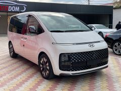 Сүрөт унаа Hyundai Staria