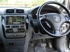 Фото авто Toyota Ipsum