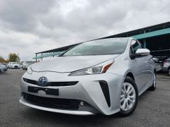 Фото авто Toyota Prius