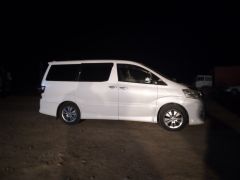 Сүрөт унаа Toyota Alphard