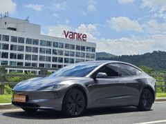 Фото авто Tesla Model 3