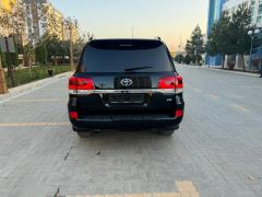 Сүрөт унаа Toyota Land Cruiser