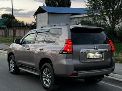 Фото авто Toyota Land Cruiser Prado