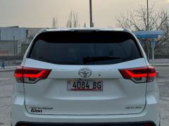 Сүрөт унаа Toyota Highlander