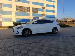 Сүрөт унаа Hyundai Elantra