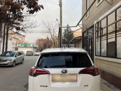 Сүрөт унаа Toyota RAV4