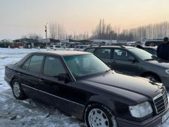 Сүрөт унаа Mercedes-Benz W124