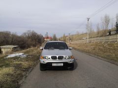 Photo of the vehicle BMW X5