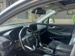 Photo of the vehicle Hyundai Santa Fe