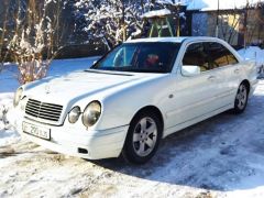 Фото авто Mercedes-Benz E-Класс