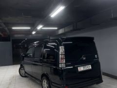 Фото авто Honda Stepwgn