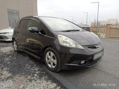 Фото авто Honda Fit