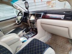 Сүрөт унаа Lexus LX