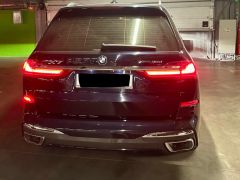 Photo of the vehicle BMW X7