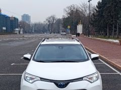 Сүрөт унаа Toyota RAV4