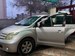 Photo of the vehicle Toyota Ist