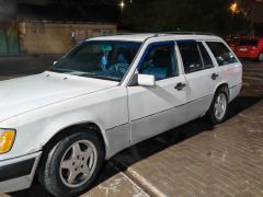 Сүрөт унаа Mercedes-Benz W124