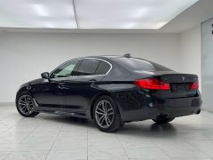 Photo of the vehicle BMW 5 Series