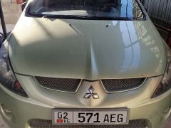 Фото авто Mitsubishi Grandis