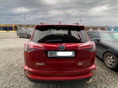 Photo of the vehicle Toyota RAV4