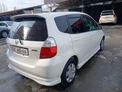 Photo of the vehicle Honda Fit