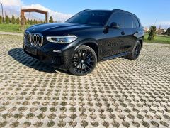 Photo of the vehicle BMW X5