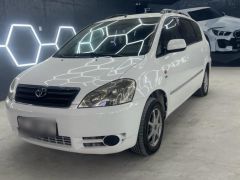 Сүрөт унаа Toyota Avensis Verso