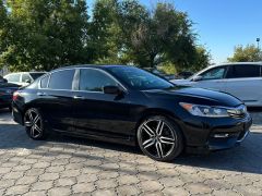 Фото авто Honda Accord