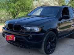 Photo of the vehicle BMW X5